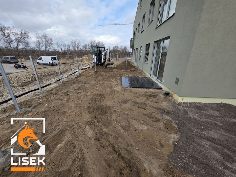 Usługi Minikoparką | Wykopy • Drenaże • Niwelacja Terenu