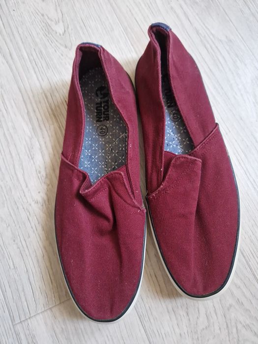 Кроссовки, слипоны, кеды мужские р.40