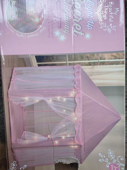 Таємна  палатка для дівчат