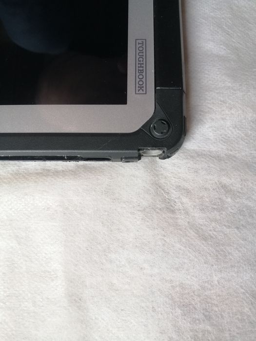 Panasonic CF 20 WIN 11
 i5 7 gener pioro
 8GB 256GB SSD
Gwarancja
SIM USB HDMI LAN
WIFI BT Ładny