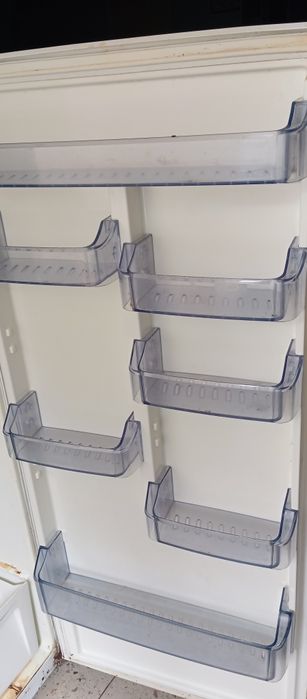 Холодильник, який працює