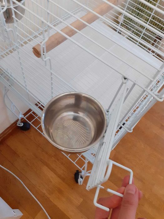 Gaiola de Papagaio Grande Branca Pouco Uso