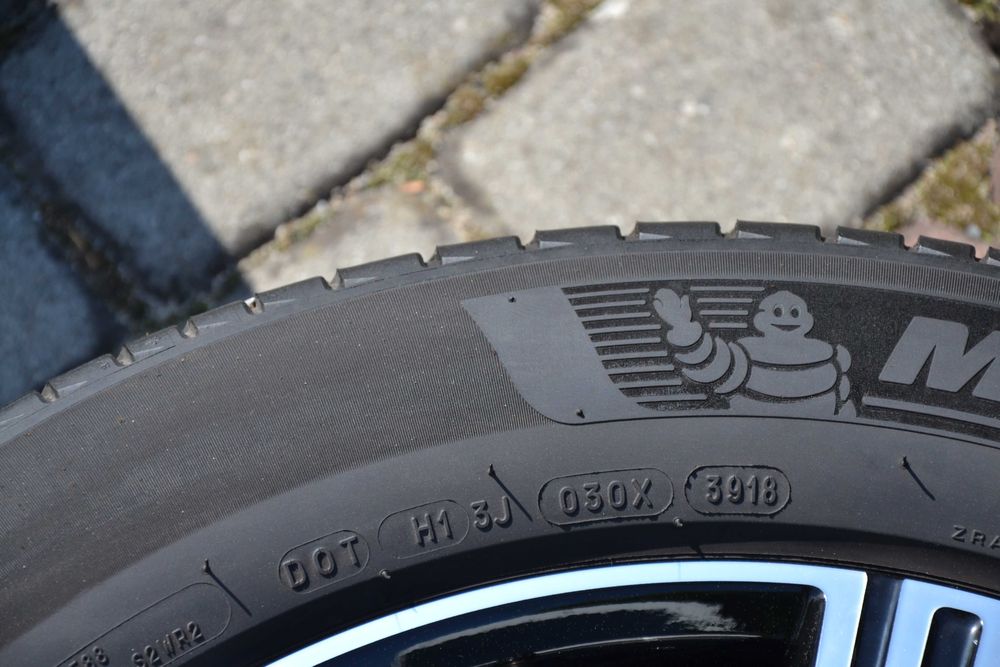Koła Volvo XC 40 Opony Michelin Lato 235/55/R18 Oryginał