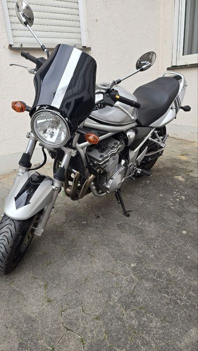Suzuki.    Bandit