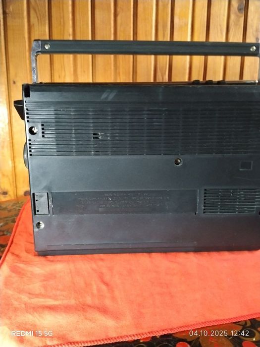 Продам радиоприемник vef 221