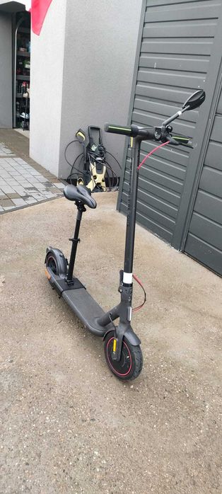 Hulajnoga elektryczna BEEPER z siodelkiem, torba