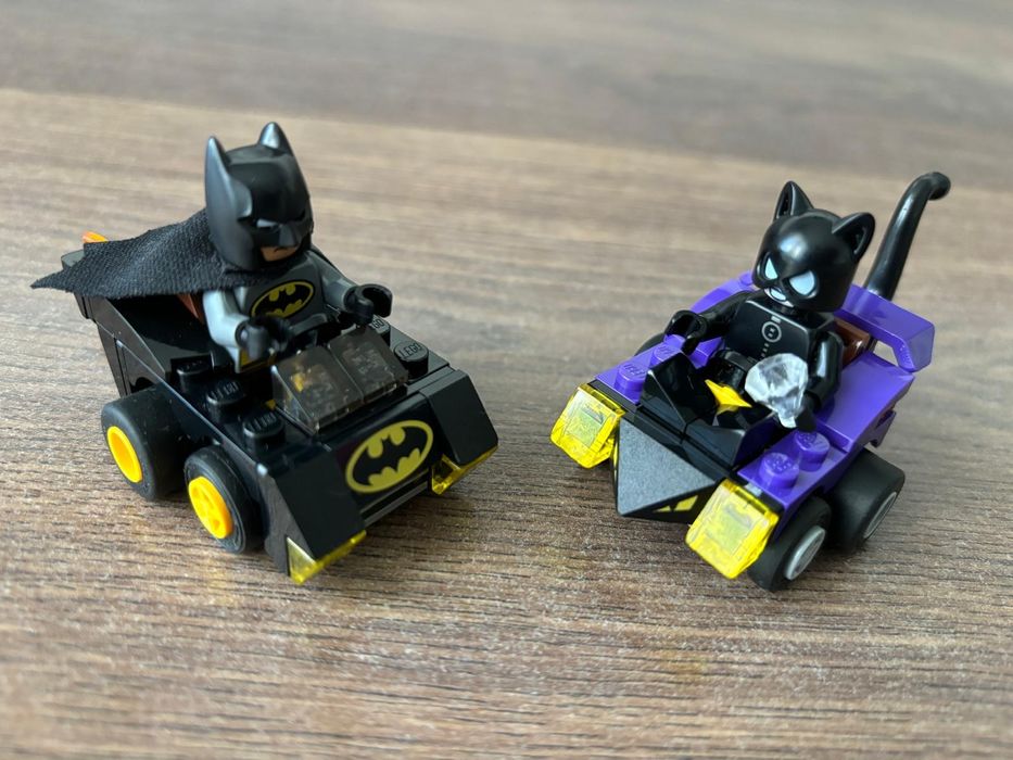 LEGO DC Comics Super Heroes 
# 76061
Batman contra Mulher-Gato