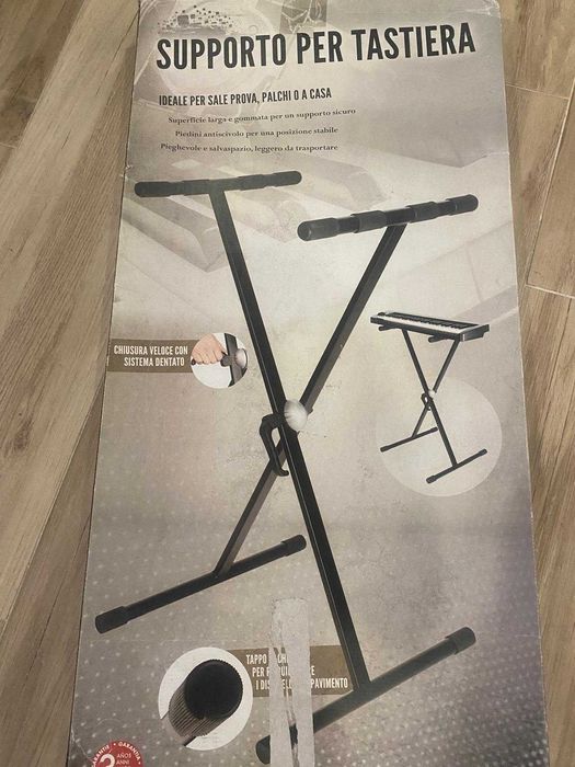 Teclado eletrónico Yamaha PSR E243 com suporte