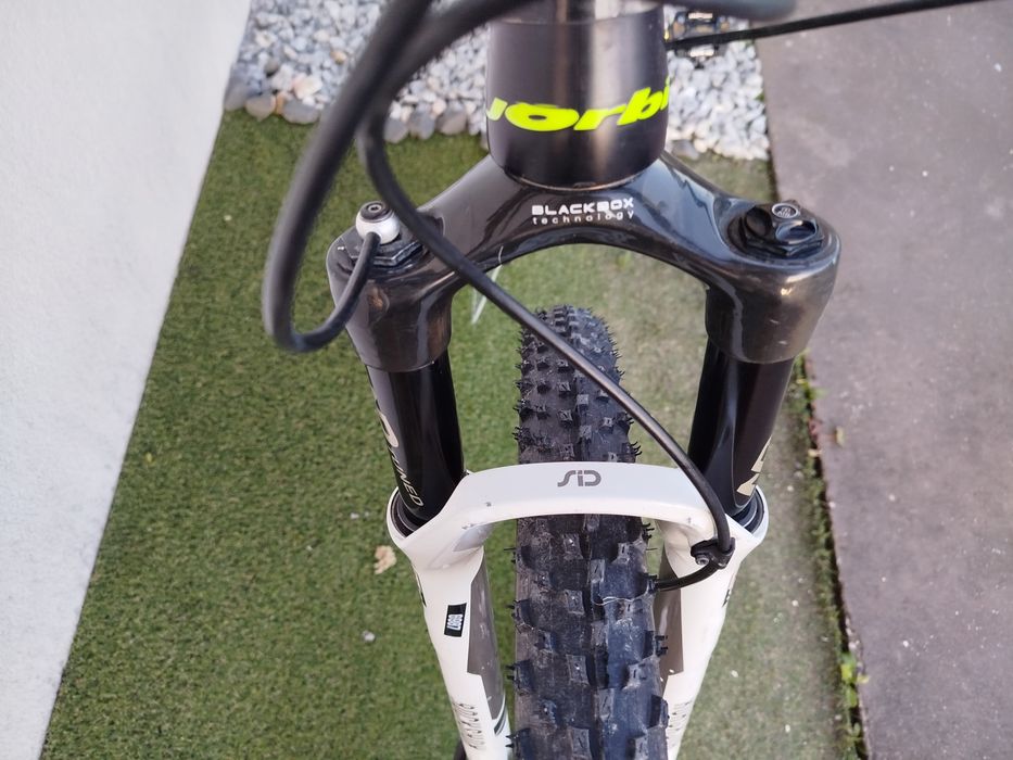 Bicicleta Jorbi carbono 29