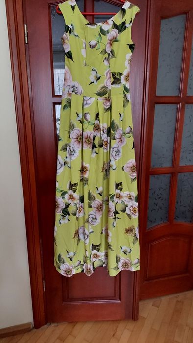 Плаття  нарядне нове