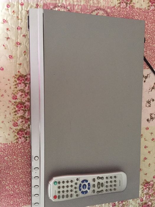 DVD with New Remote Control64739424854017121