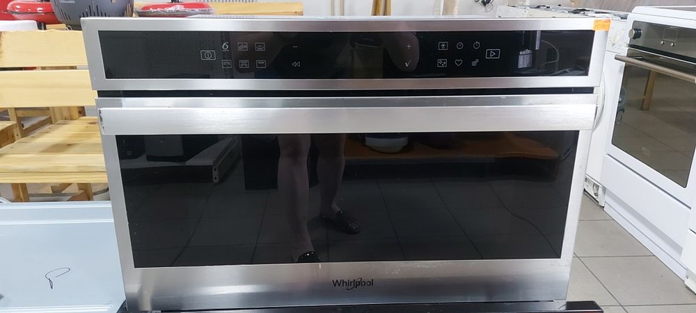 Мікрохвильова піч вбудована Whirpool W6 MD 440