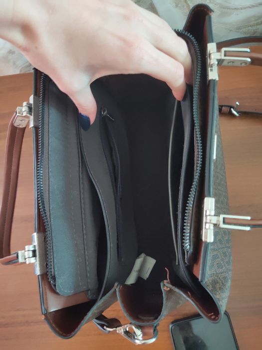 Кожанная женская сумка David Jones. Жіноча Шкіряна сумка 30*20*15