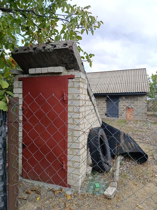 Продам 2 квартиру, меблі, техніка, автономне газове опалення,з гаражем