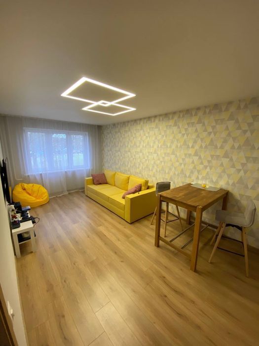 В продаже 3 к .квартиру пр.Слобожанский (Правды )