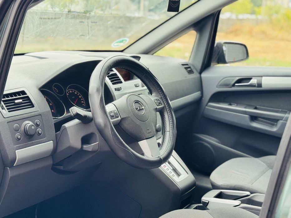 Opel zafira 1.9 автомат!