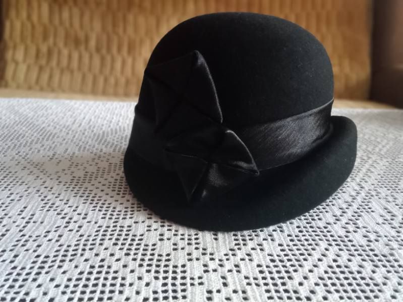 Kapelusz damski używany