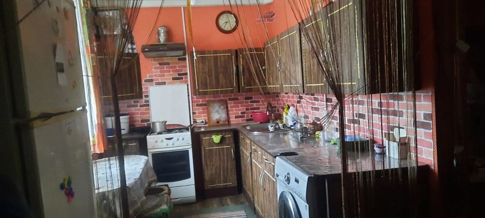 Дача, будинок з санвузлом