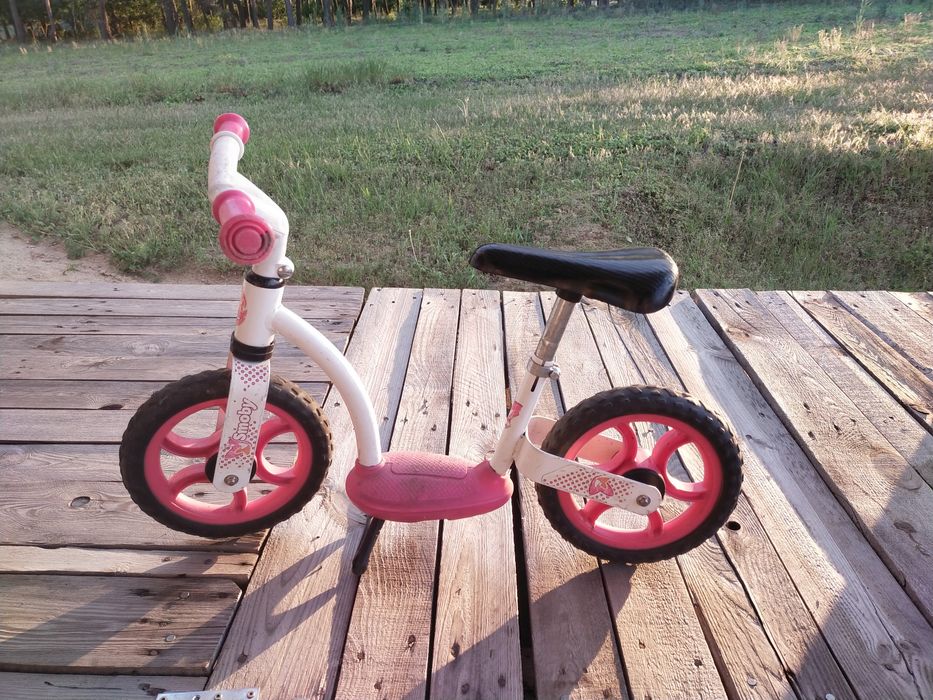 Rowerek biegowy Smoby dla dziewczynki