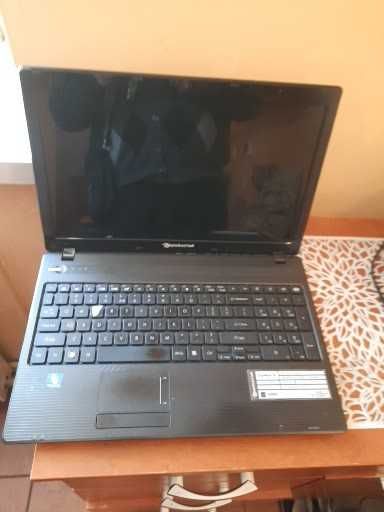 Laptop sprzedam używany 2 letnia gwarancja