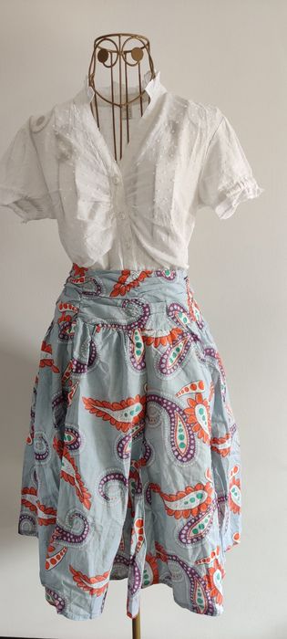 Piękna rozkloszowana spódnica z bawełny rozm s