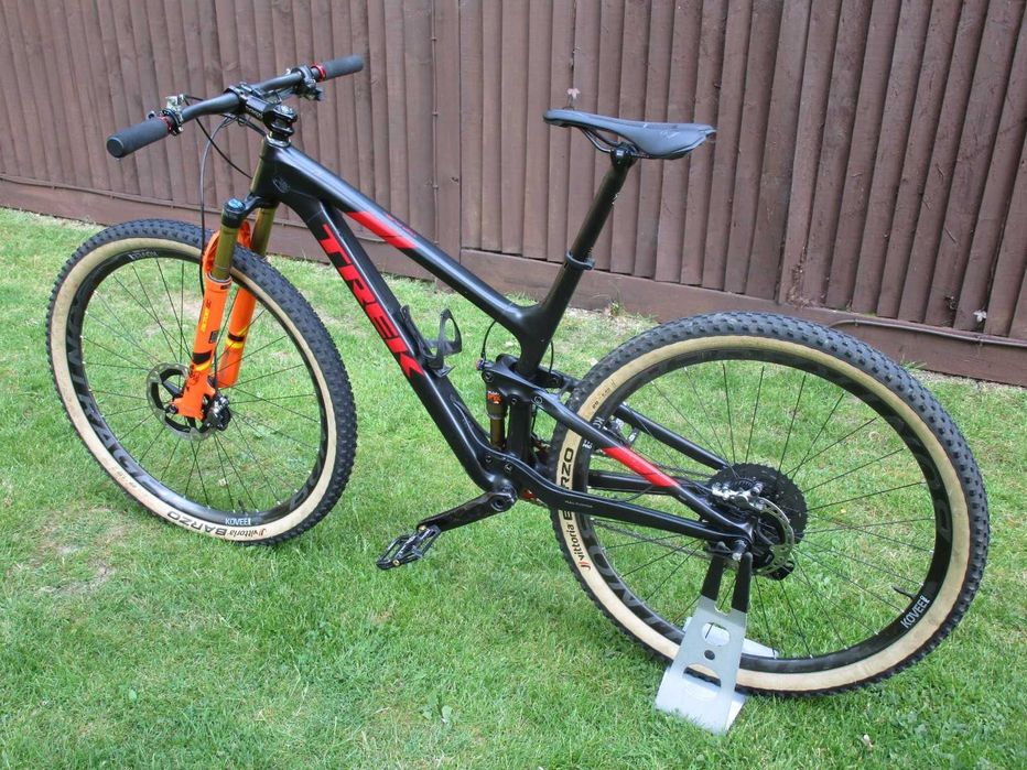 Bicicleta BTT Trek Top Fuel 9,9 RSL Carbon 29er Rockshox SID Shimano XTR DI2 funciona
