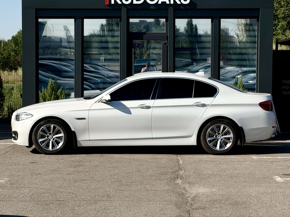 BMW 5 Series 2016 VIN WBA5A310X0G368810 фото оголошення 3 з 24