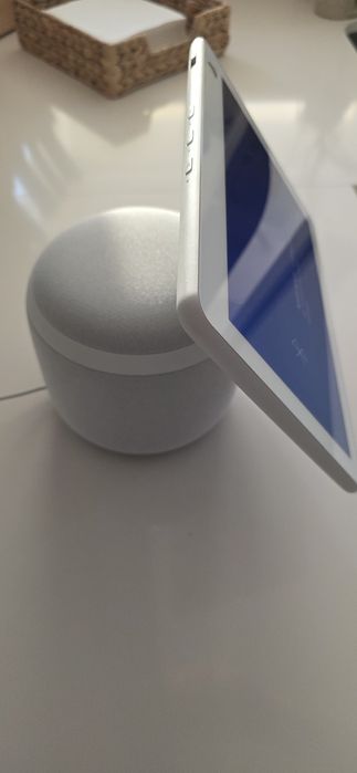 Alexa Echo Show 10489614573873418243