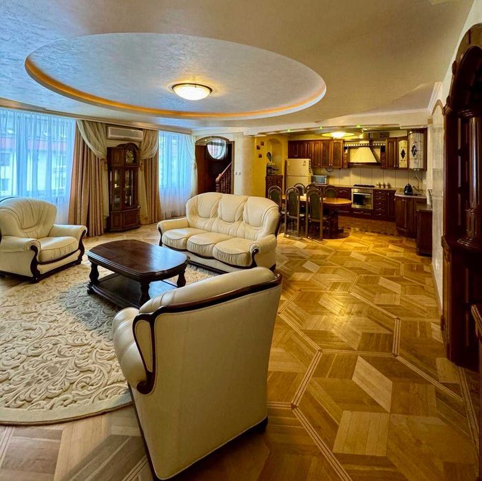 ПРОДАЖ 3-к. елітна квартира євроремонт 160м² вул.Тролейбусна 239999$