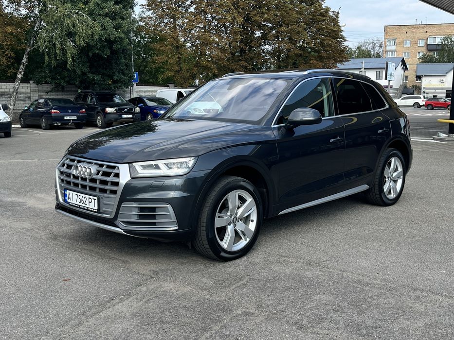 Audi Q5 Premium Plus незначні пошкодження