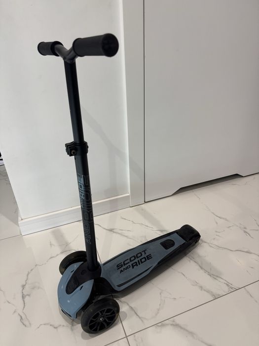 Scoot and ride Highwaykick 5 LED hulajnoga