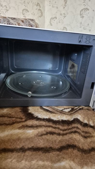 Мікрохвильова піч  Bosch