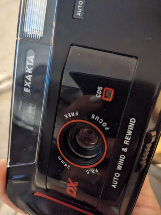 Máquina Fotográfica de Rolo antiga