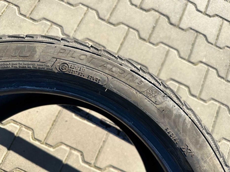235/45r18 Michelin Pilot Alpin 5 / komplet zima