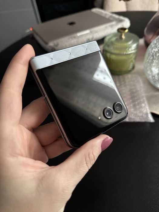 Sprzedam Motorola Razr 60 Crystals by Swarovski