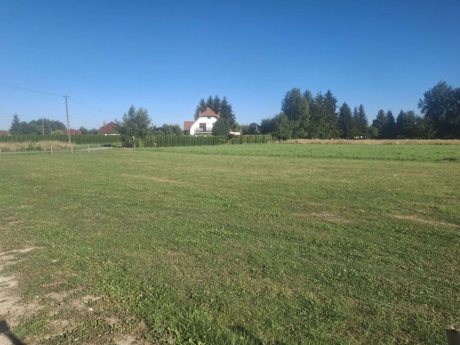 Dzialka budowlana 8,9ar - Więcej