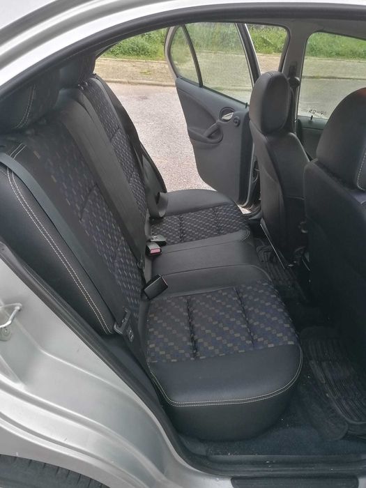 MG ZR 105 – 1.4 16v (2004) – Excelente Estado Geral