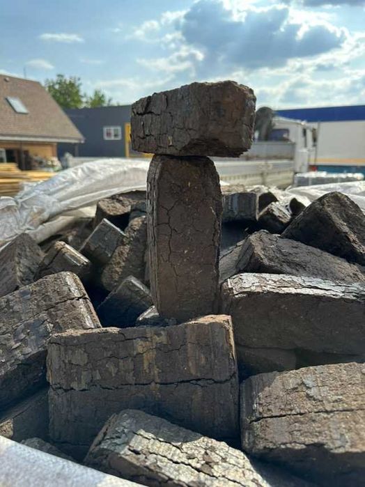 Паливні торф'яні брикети. Торфобрикети. Доставка