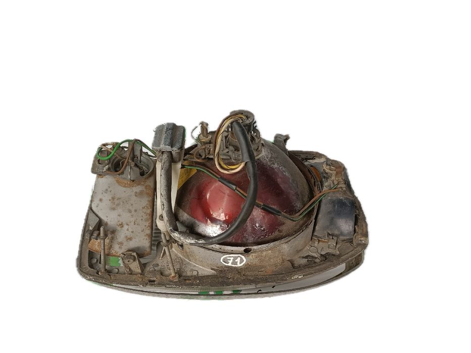 Ótica / farol direita MERCEDES-BENZ /8 (W115)