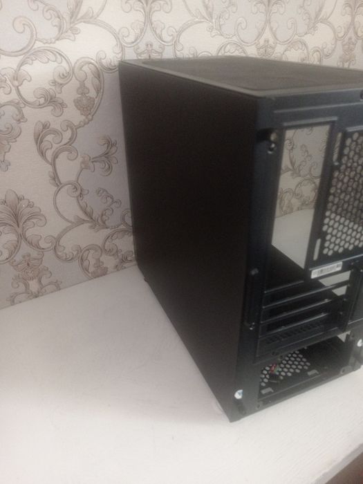 Продам корпус 2e GaMlNв