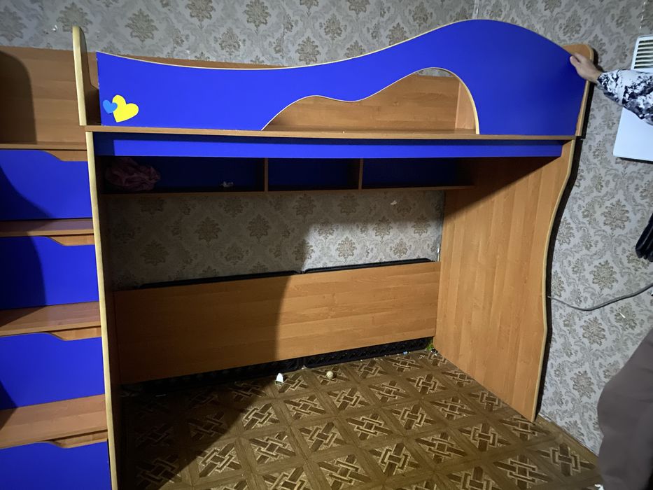 Продам кровать чердак