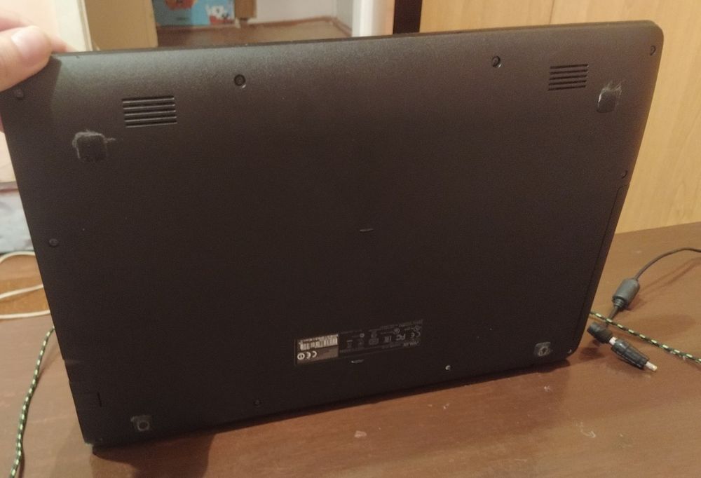 Ноутбук ASUS/SSD 128/ 4gb/ Офісний ноутбук для навчання, та роботи.