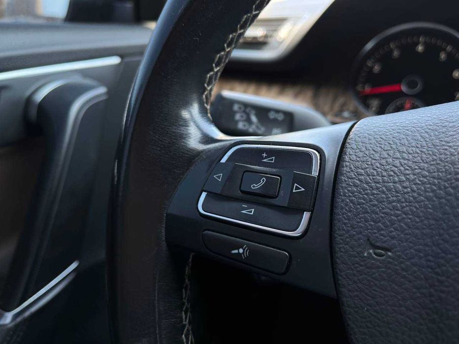 Volkswagen Passat 2012 року 1.8 Бензин АКПП Кредит/Обмін/Лізинг