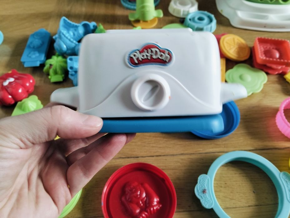 Zestaw foremek do ciastoliny toster dentysta makarony