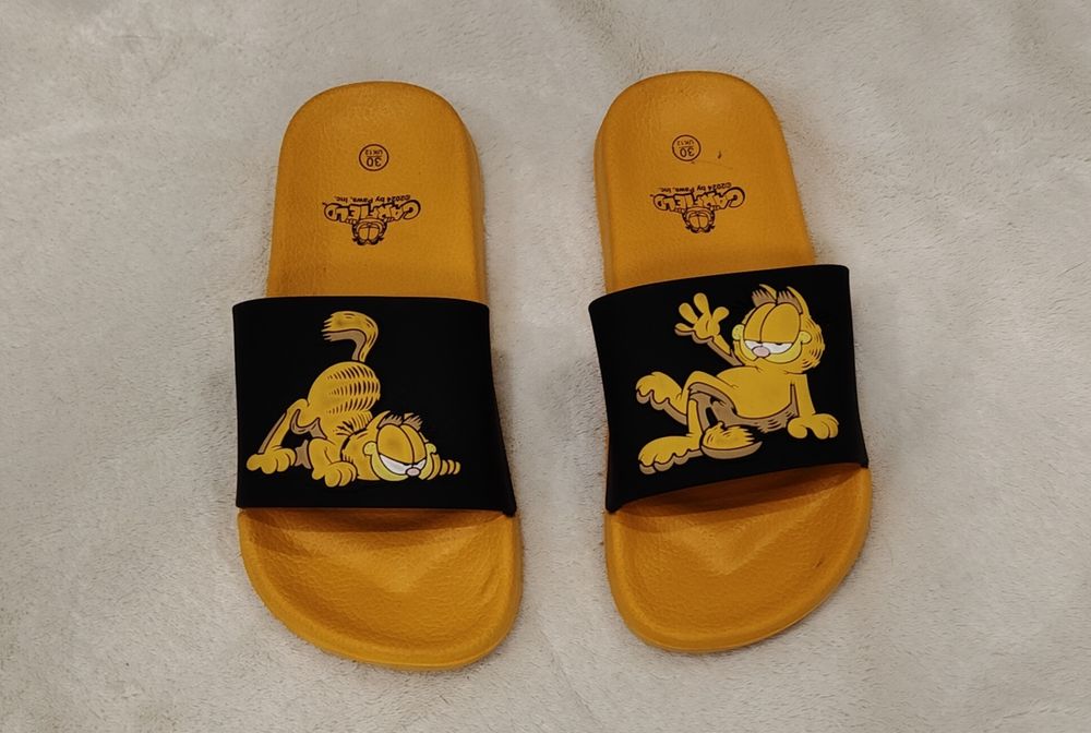 Nowe Klapki Garfield rozmiar 30