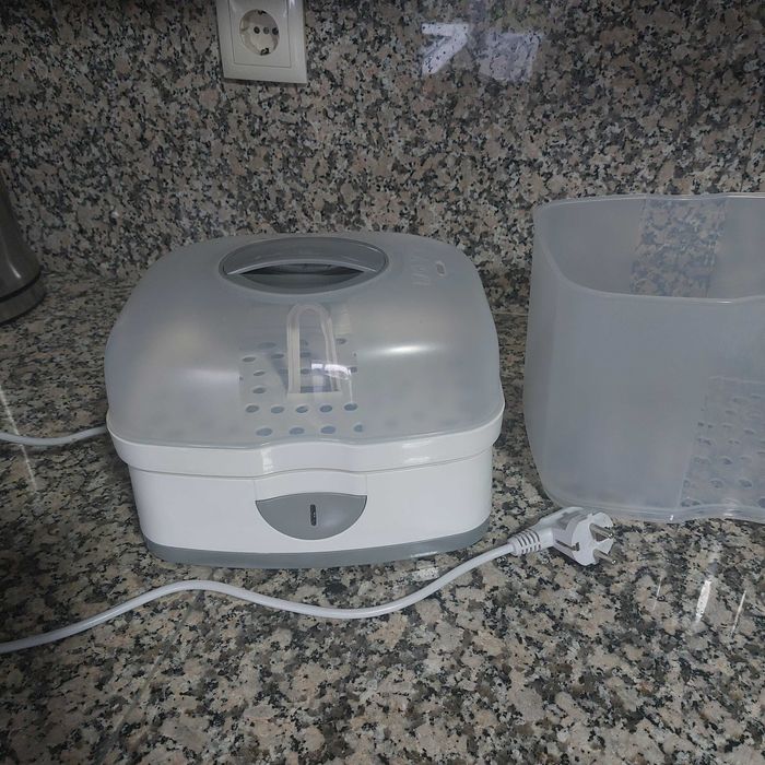 Esterilizador de biberões Chicco - 2 em 1 - COMO NOVO