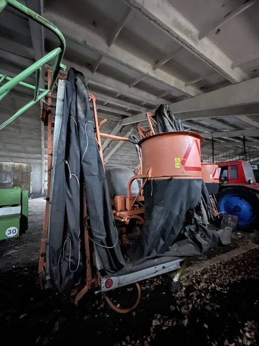 Причепний Оприскувач джакту Jacto  2к/18