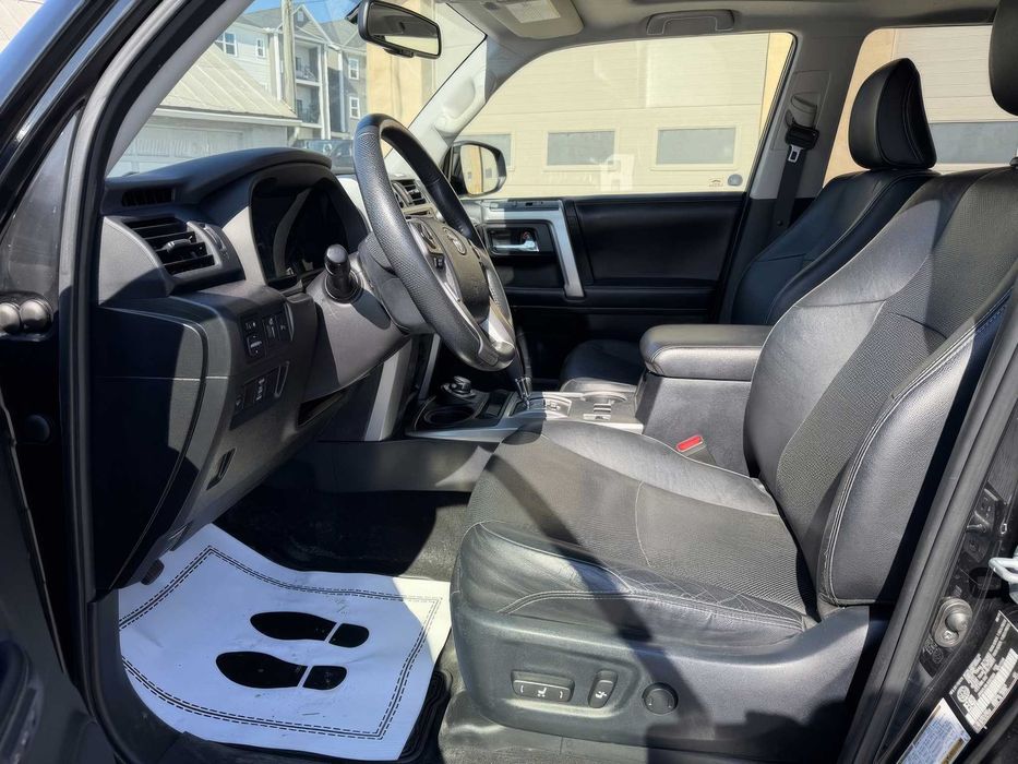 Toyota 4Runner      2018