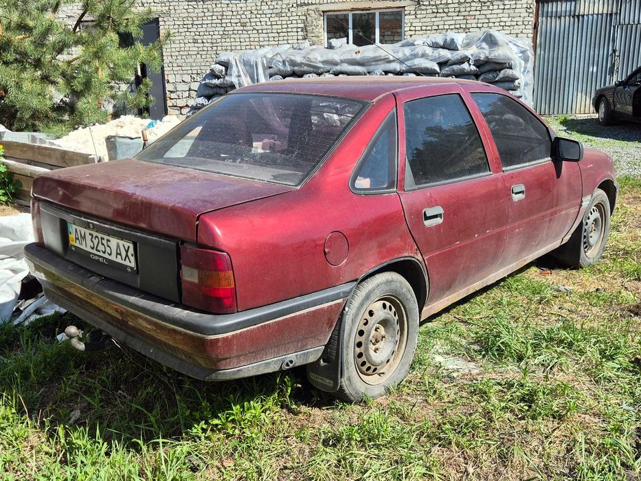 Розборка Запчастини Opel Vectra A 1.8 газ/бензин (1988-1995)