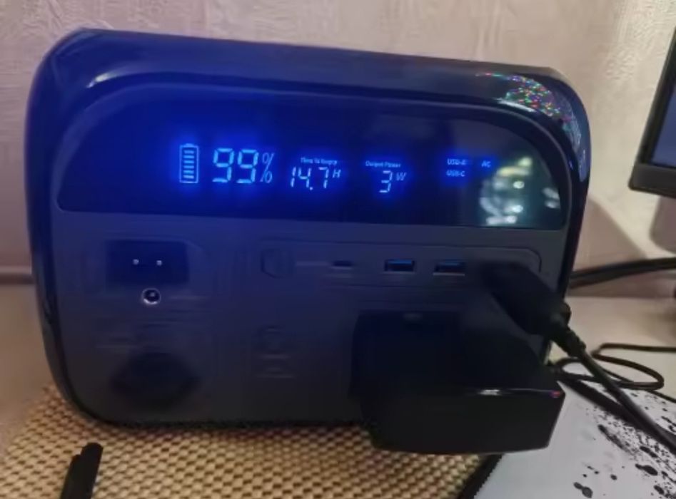 Зарядна станція 500W/356 ват*год Нова!